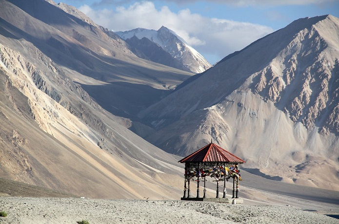 The Factory, the Office and the West: Reading the Sino-Indian Rivalry Back to Economic Reality